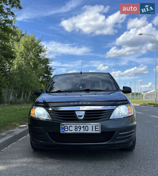 Dacia Logan 2011