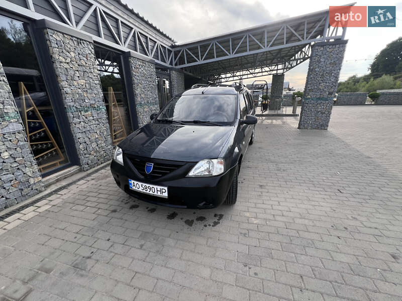Седан Dacia Logan 2008 в Тячеві