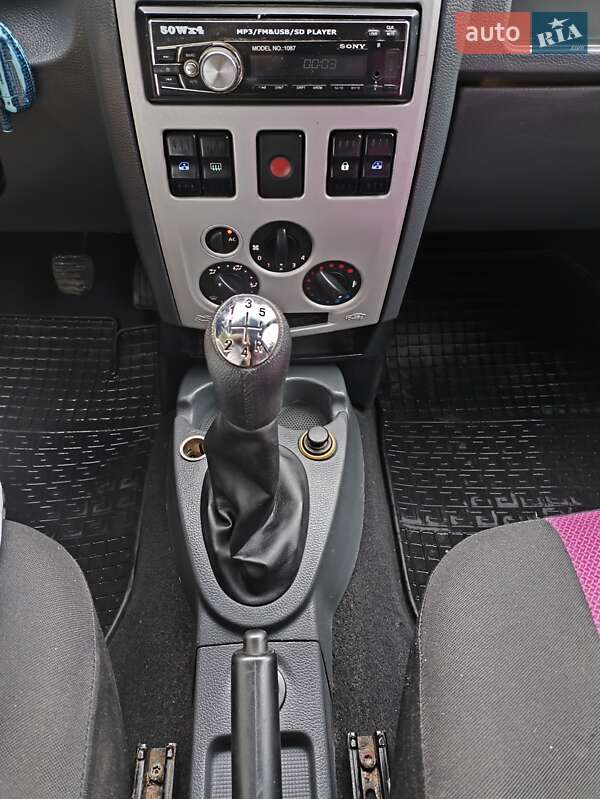 Універсал Dacia Logan 2008 в Полтаві фото 4 Універсал Dacia Logan 2008 в Полтаві
