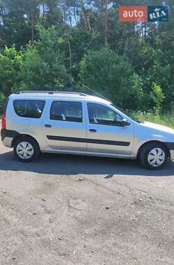 Седан Dacia Logan 2007 в Чернігові