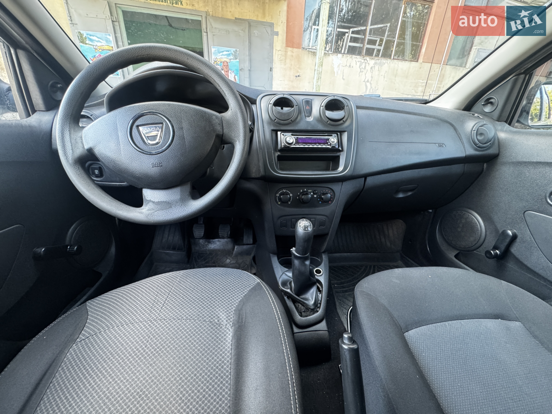 2016 Dacia Logan - мініатюра 12
