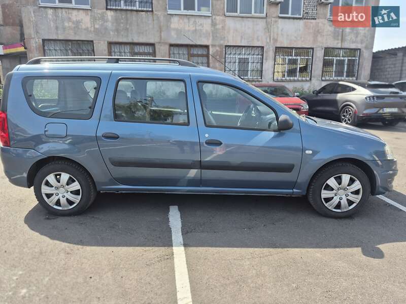 Dacia Logan 2012