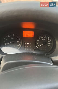 Седан Dacia Logan 2008 в Львові
