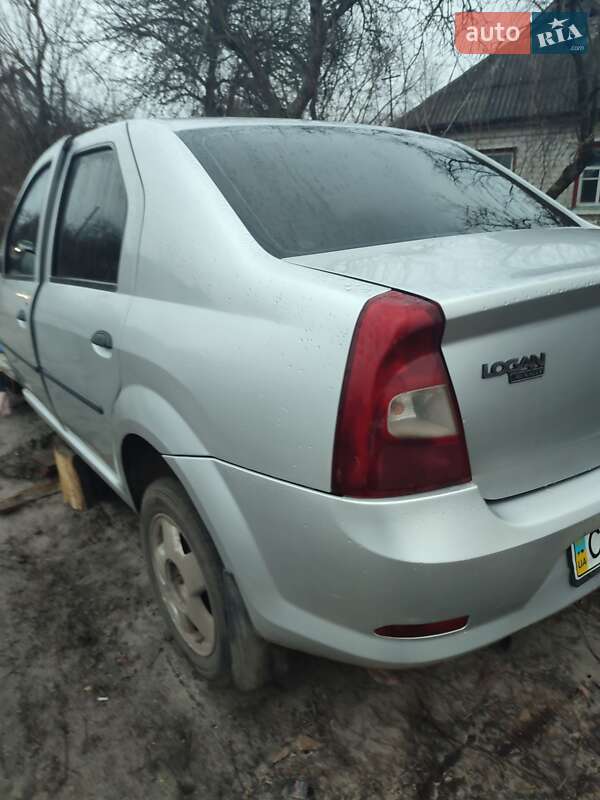 Седан Dacia Logan 2008 в Александровке