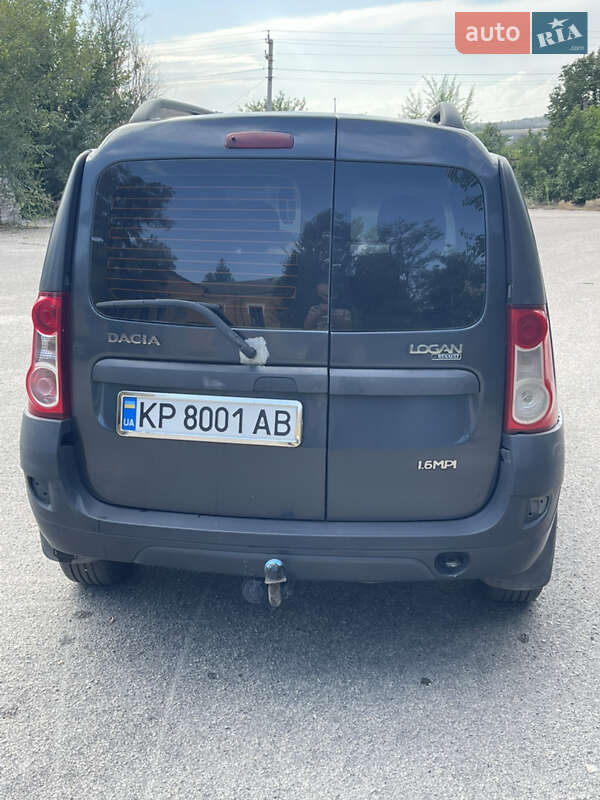 Седан Dacia Logan 2008 в Томаковке