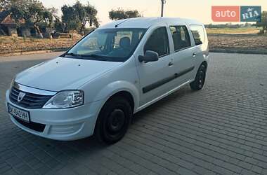 Седан Dacia Logan 2011 в Млиніві