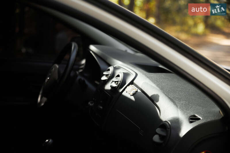 Седан Dacia Logan 2015 в Кропивницькому