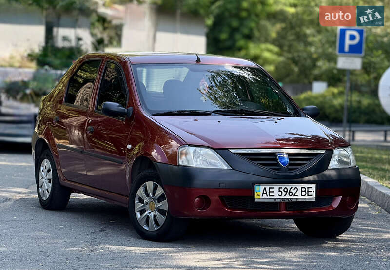 Седан Dacia Logan 2006 в 