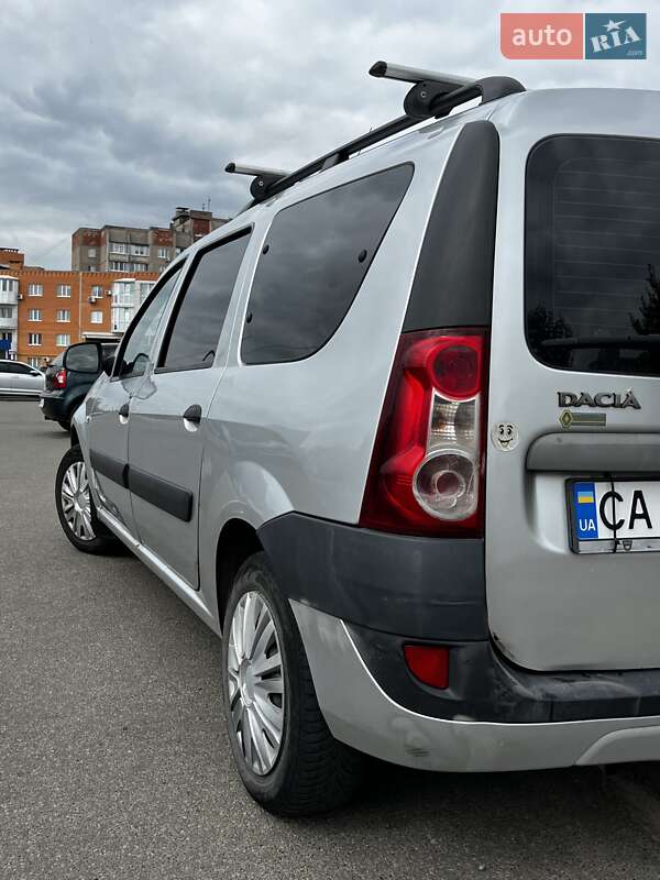 Седан Dacia Logan 2008 в Чернигове
