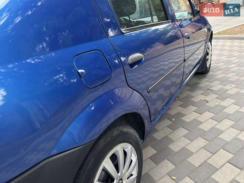 Седан Dacia Logan 2007 в Лубнах