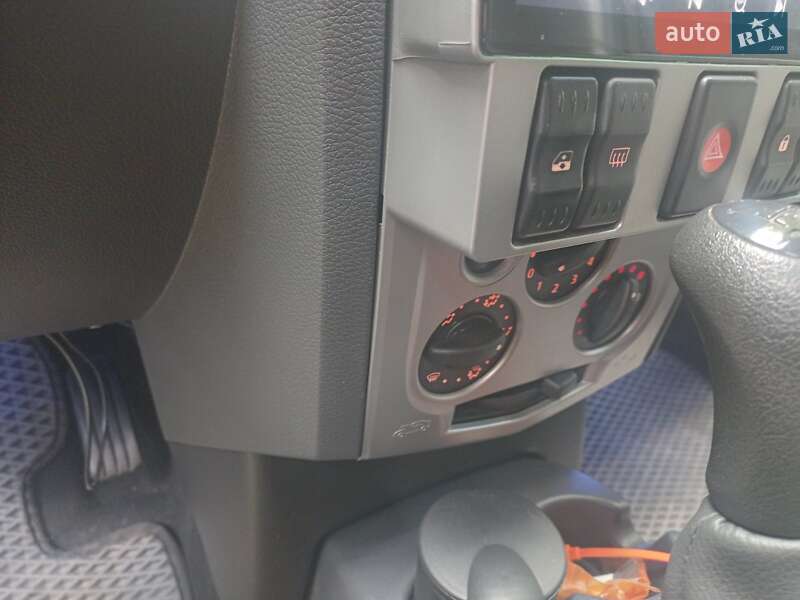 Седан Dacia Logan 2011 в Харькове фото 4 Седан Dacia Logan 2011 в Харькове