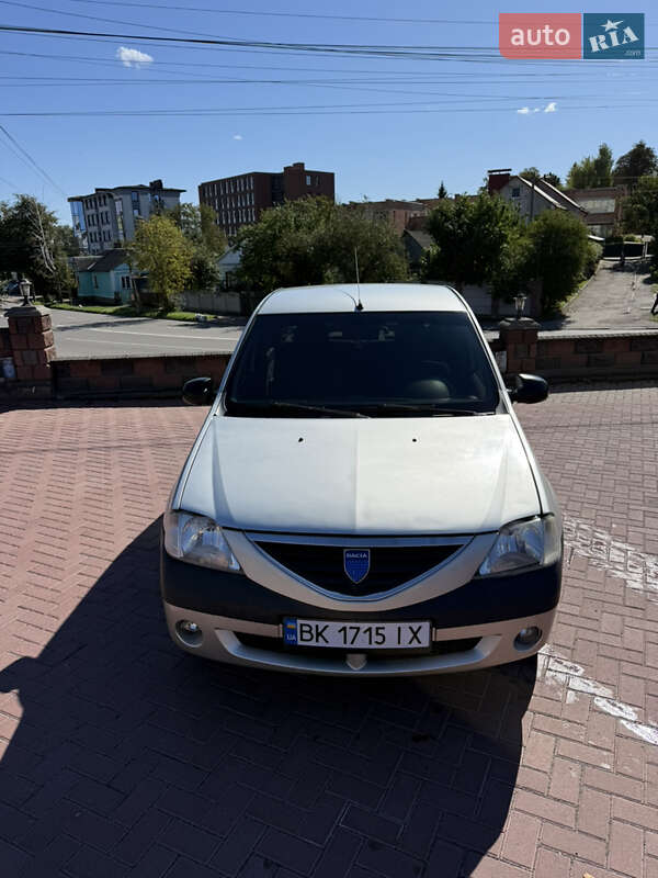 Седан Dacia Logan 2006 в Ровно