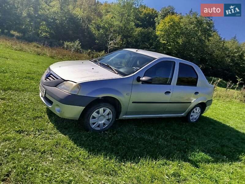 Седан Dacia Logan 2006 в Іршаві