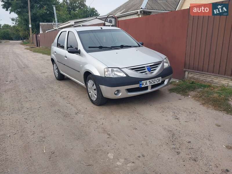 Седан Dacia Logan 2006 в 