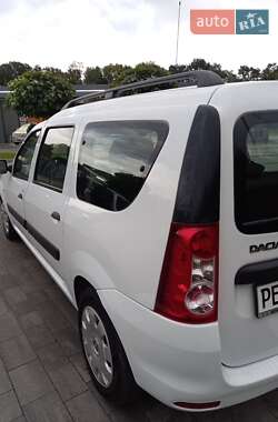 Седан Dacia Logan 2012 в 