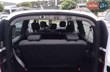 Седан Dacia Logan 2012 в 