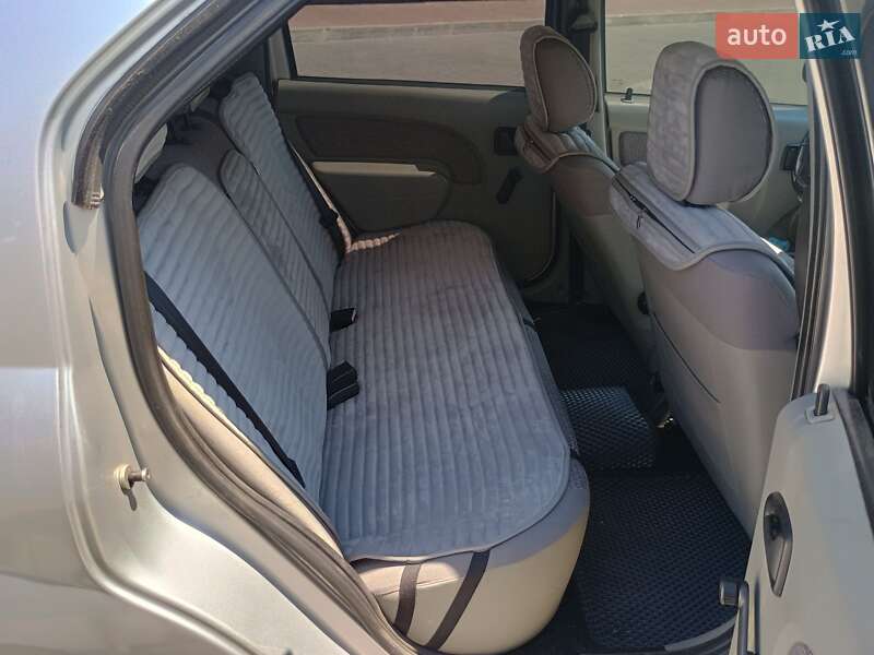 Седан Dacia Logan 2007 в Києві фото 30 Седан Dacia Logan 2007 в Києві