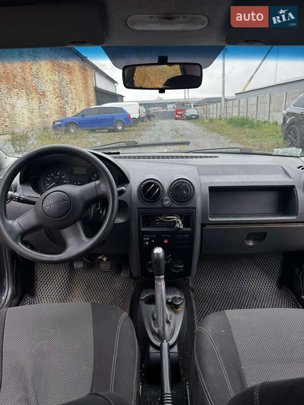 Седан Dacia Logan 2006 в Ровно