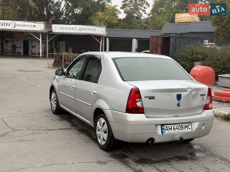 Седан Dacia Logan 2007 в Днепре