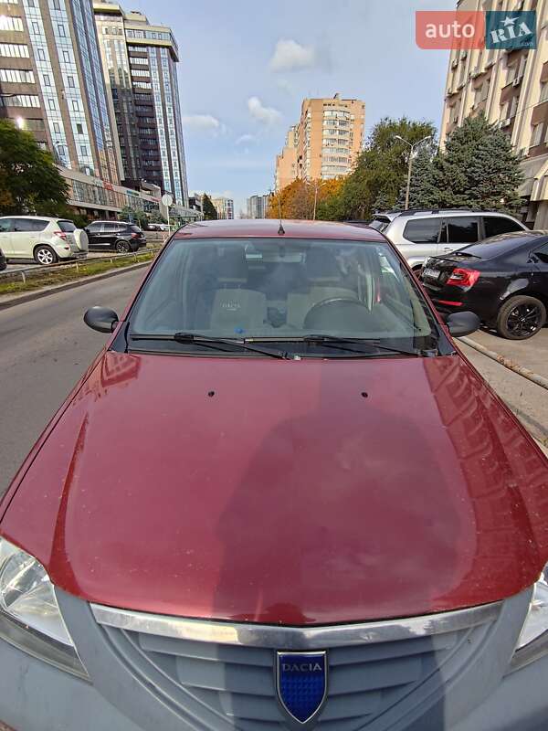 Седан Dacia Logan 2006 в Днепре