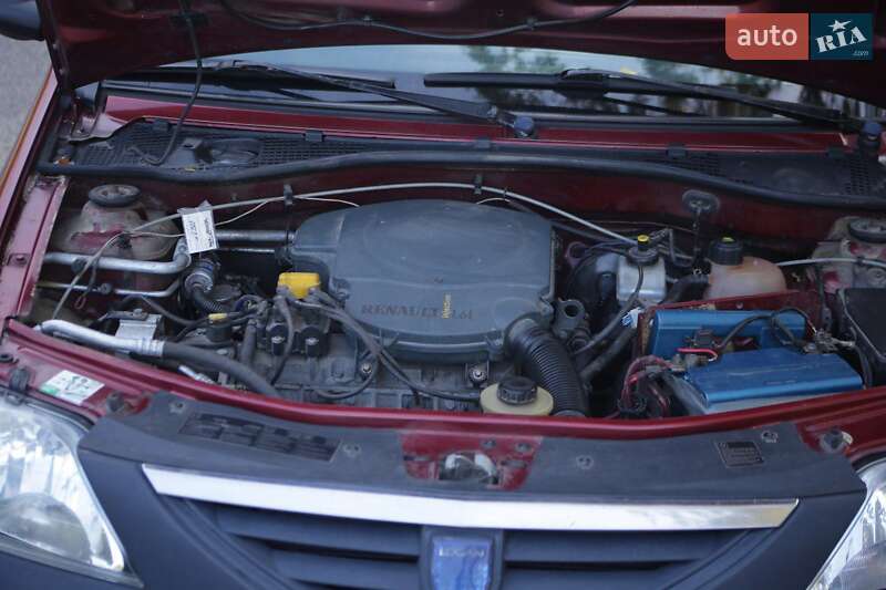 Седан Dacia Logan 2006 в Ивано-Франковске