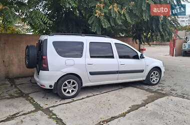Седан Dacia Logan 2009 в 