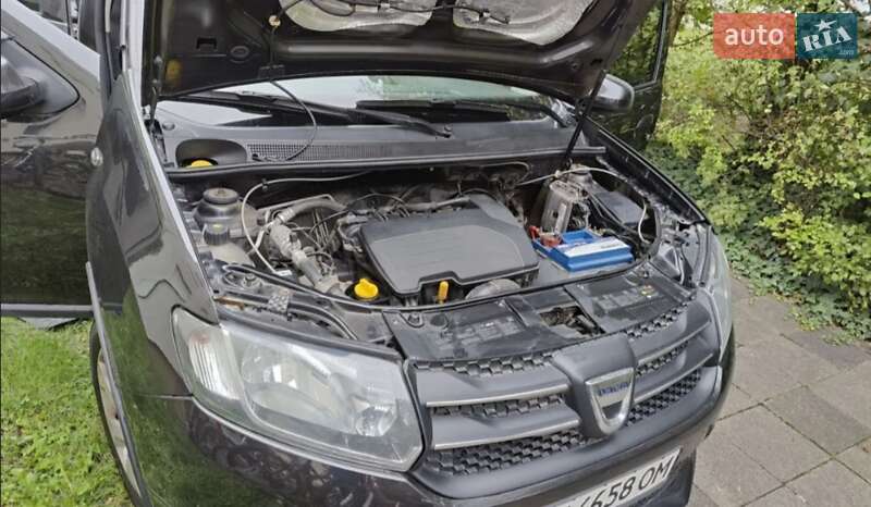 Седан Dacia Logan 2013 в Киеве