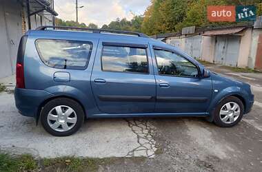 Седан Dacia Logan 2009 в 
