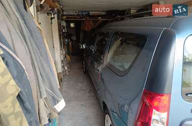 Седан Dacia Logan 2009 в 
