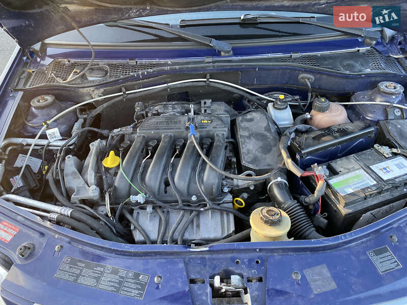 Седан Dacia Logan 2007 в Ізяславі