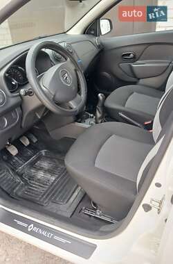 Седан Dacia Logan 2016 в 