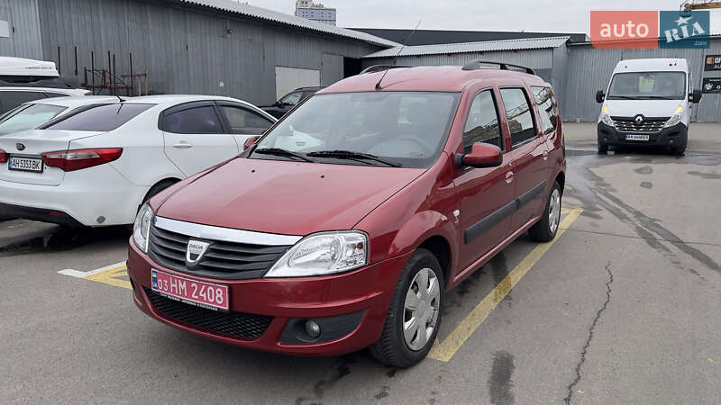 Седан Dacia Logan 2009 в Києві