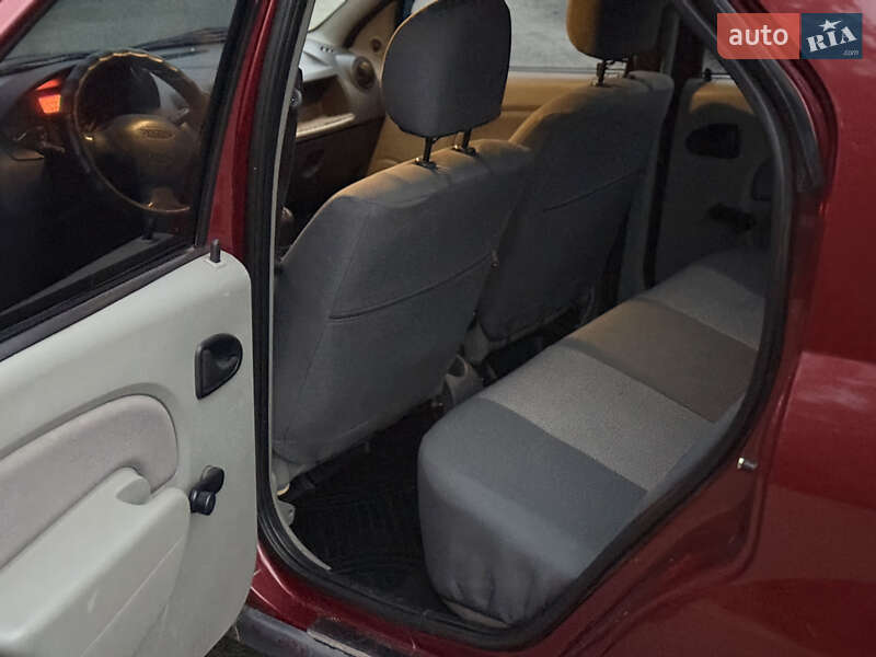 Седан Dacia Logan 2006 в Киеве фото 12 Седан Dacia Logan 2006 в Киеве