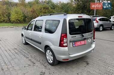 Седан Dacia Logan 2011 в 
