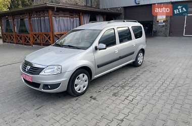 Седан Dacia Logan 2011 в 