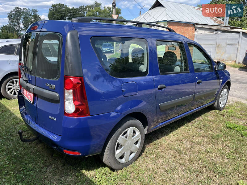 Седан Dacia Logan 2009 в Ахтырке