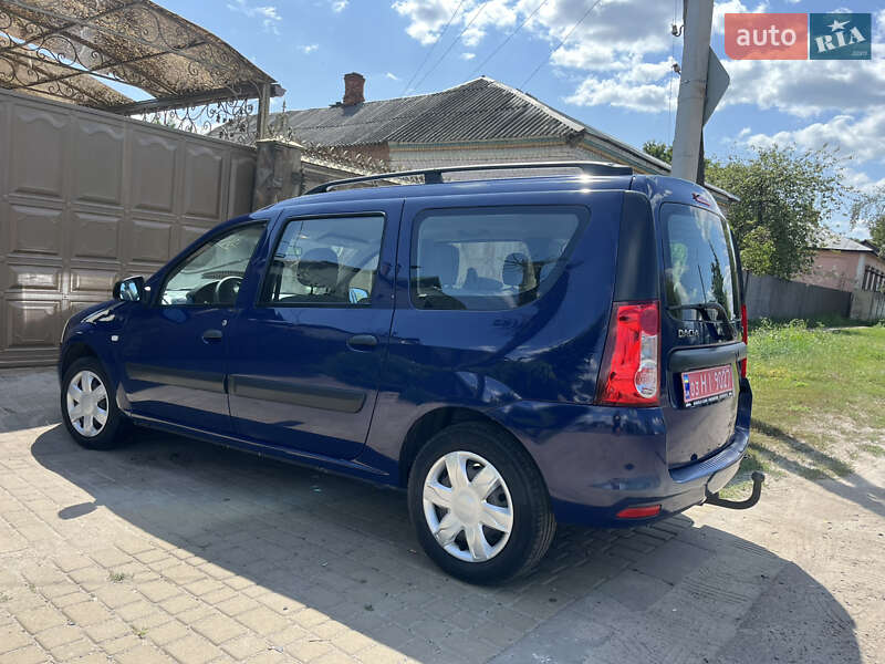 Седан Dacia Logan 2009 в Ахтырке