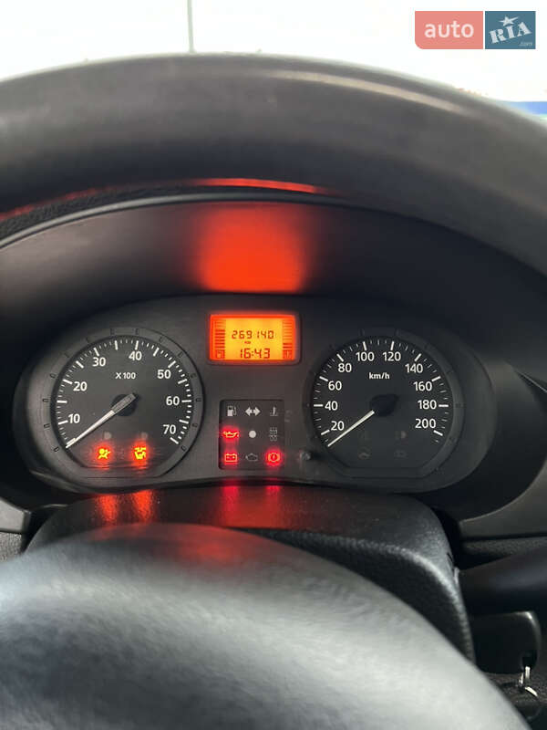 Седан Dacia Logan 2006 в Дніпрі фото 15 Седан Dacia Logan 2006 в Дніпрі