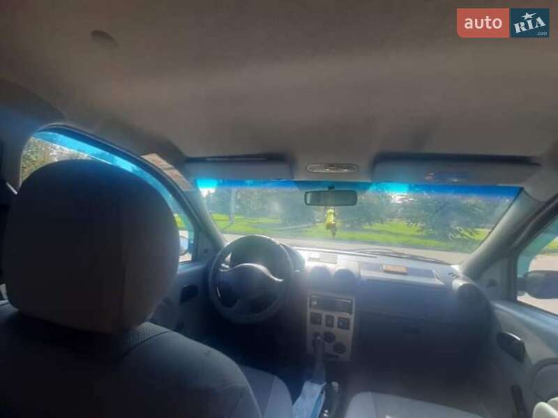 Седан Dacia Logan 2008 в Ковелі