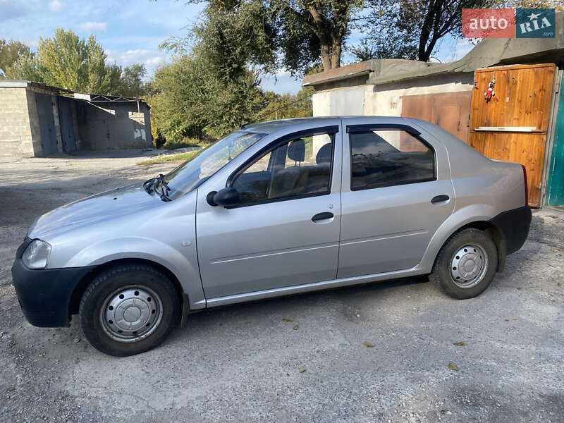Седан Dacia Logan 2008 в Кам'янському