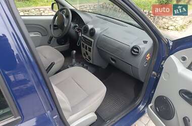 Седан Dacia Logan 2008 в  фото 2 Седан Dacia Logan 2008 в
