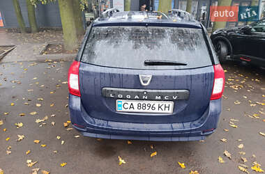 Седан Dacia Logan 2014 в Умані