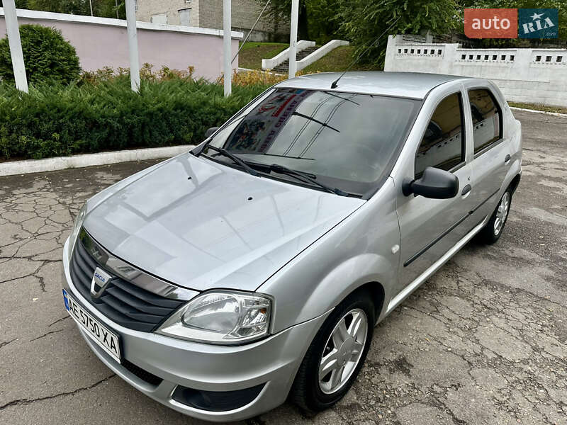 Седан Dacia Logan 2008 в Кам'янському фото 5 Седан Dacia Logan 2008 в Кам'янському