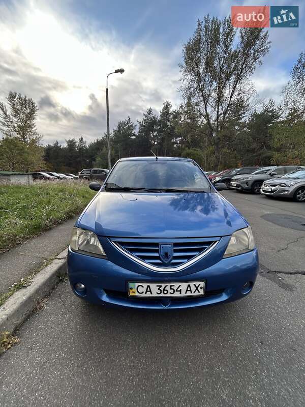 Dacia Logan 2005