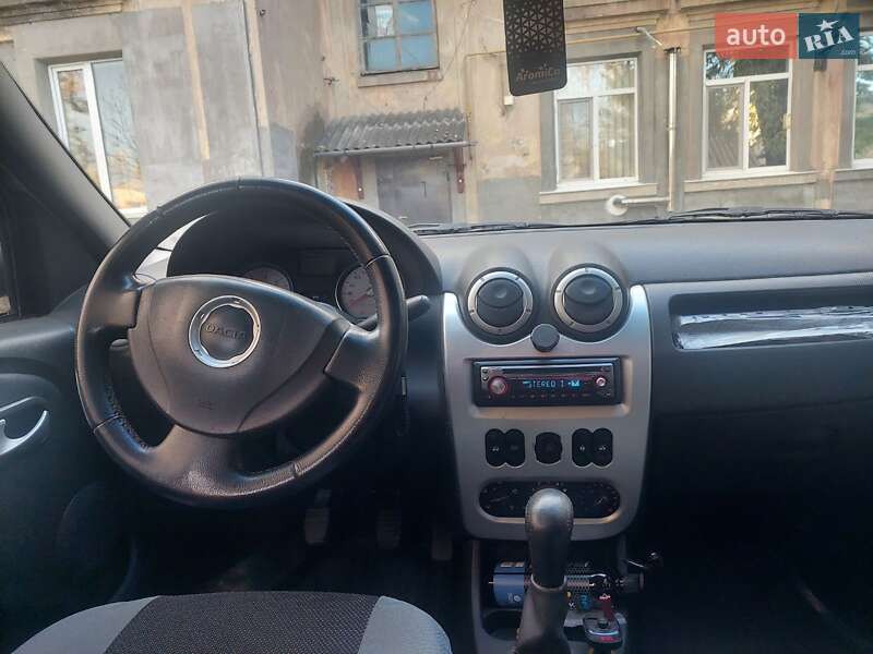 Седан Dacia Logan 2008 в Днепре