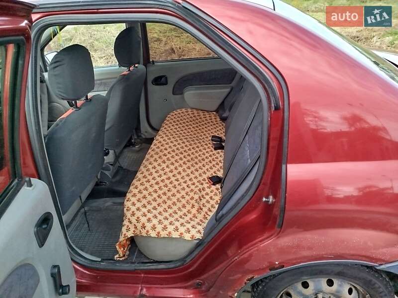 Седан Dacia Logan 2005 в Жовкві фото 5 Седан Dacia Logan 2005 в Жовкві