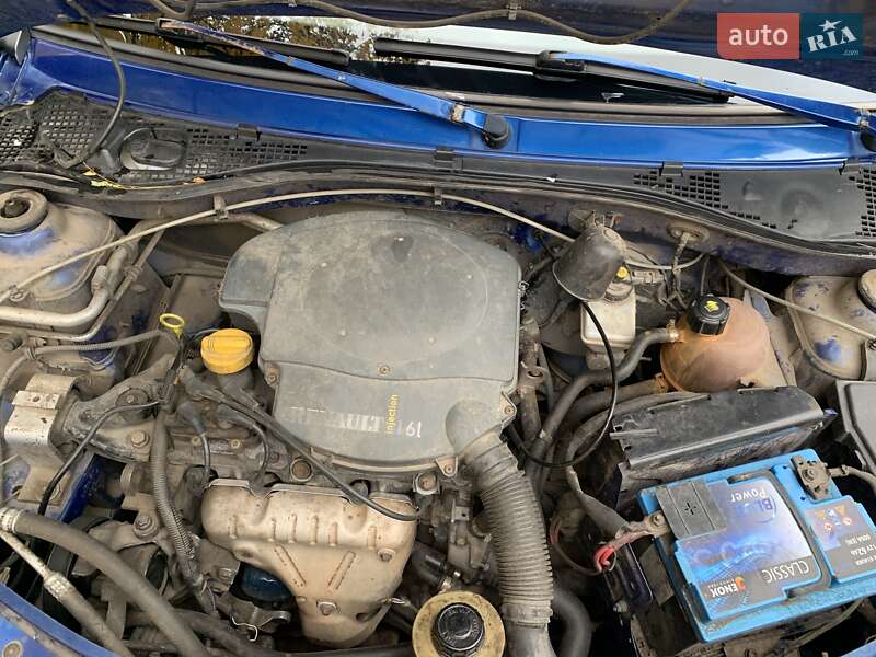 Седан Dacia Logan 2006 в Умані