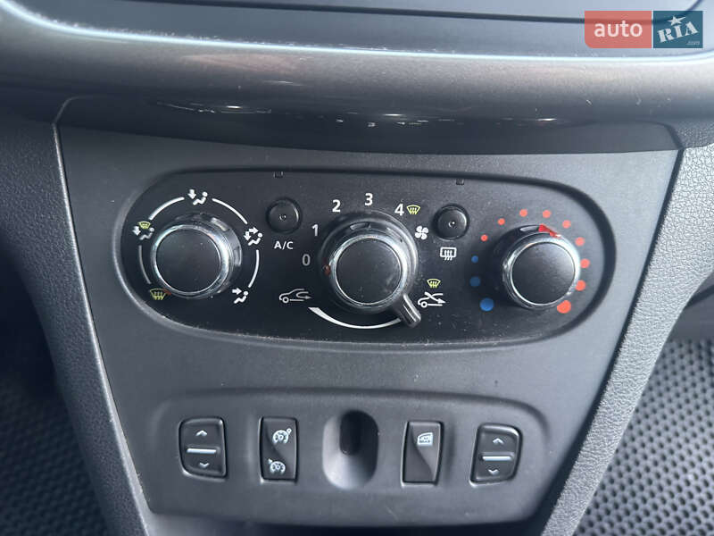 Седан Dacia Logan 2015 в Хмельницком