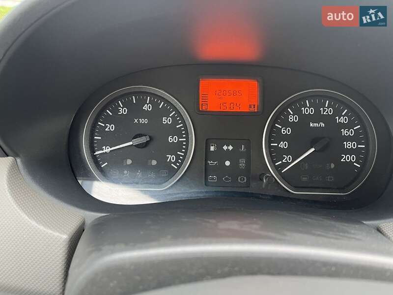 Седан Dacia Logan 2008 в Сумах