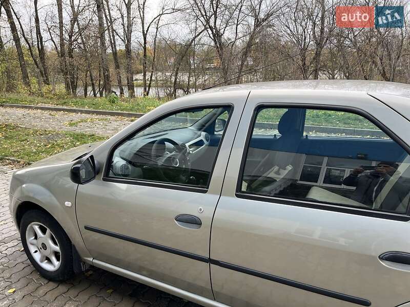 Седан Dacia Logan 2008 в Сумах
